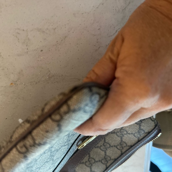 Beautiful Gucci ophdia pouch . Only used a handful of times . - Picture 7 of 9